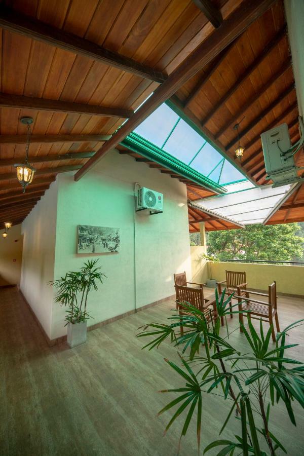 Melheim Kandy Villas Luaran gambar