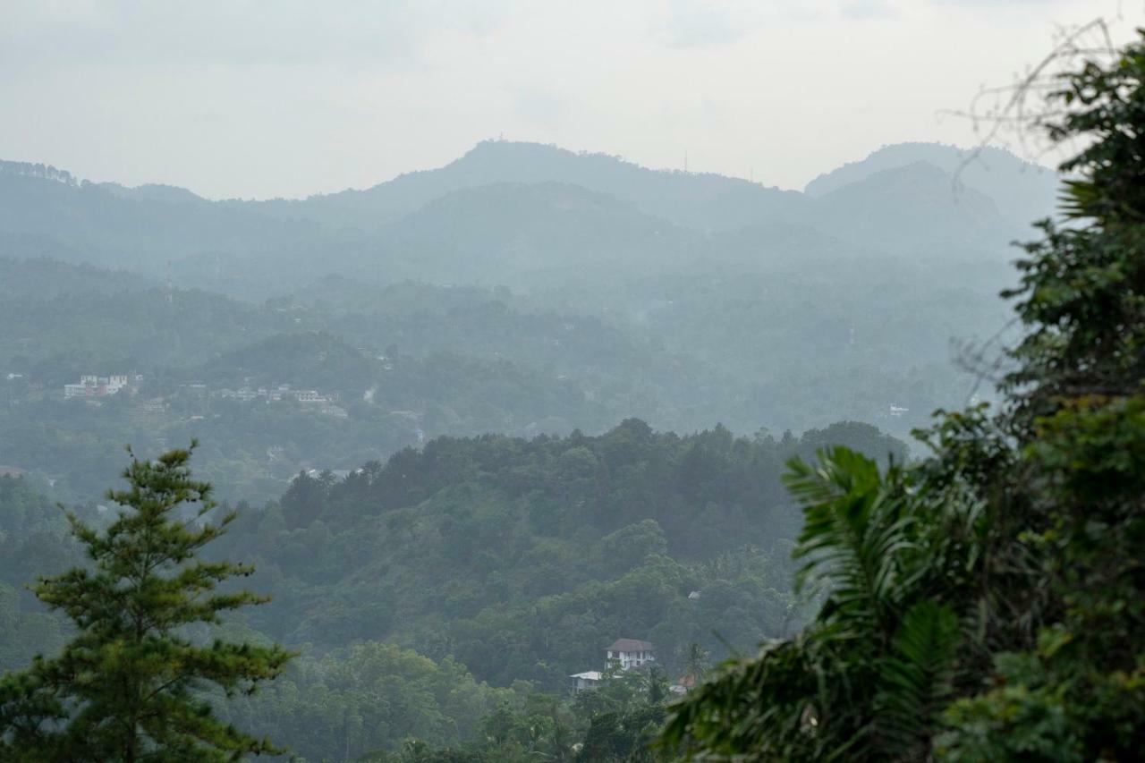 Melheim Kandy Villas Luaran gambar