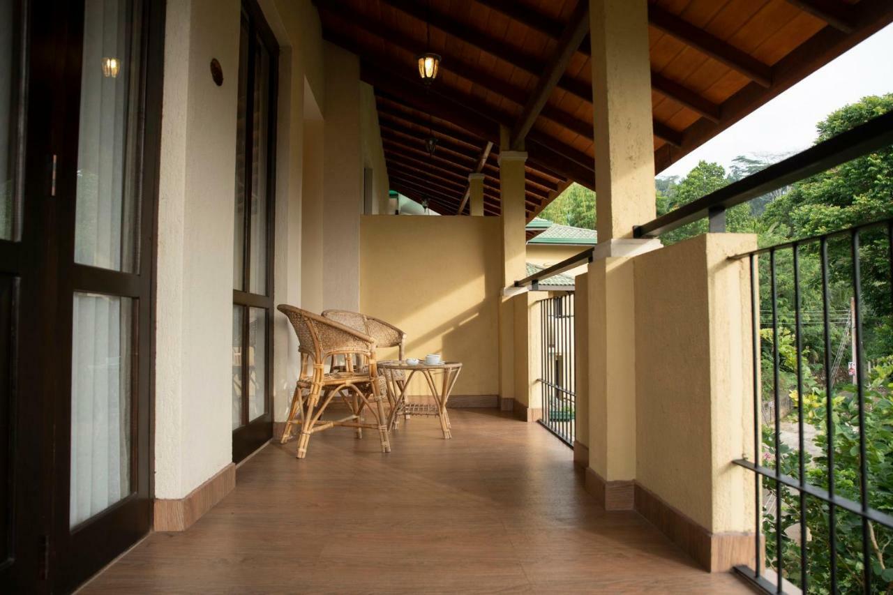 Melheim Kandy Villas Luaran gambar